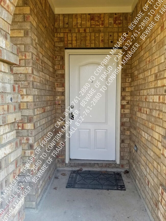 2816 Blue Heron Dr in Mesquite, TX - Building Photo - Building Photo