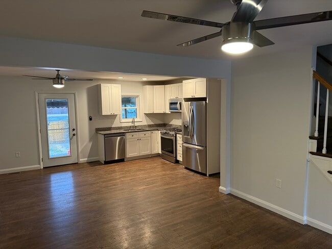 property at 2018 Wareham Rd