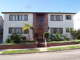 1313 S Cochran Ave in Los Angeles, CA - Building Photo