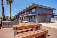 Building Photo - Plaza West Apartments in Phoenix, Arizona