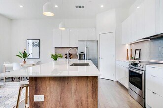 4708 Monarch St in Dallas, TX - Building Photo - Building Photo