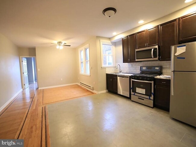 property at 5250 W Berks St