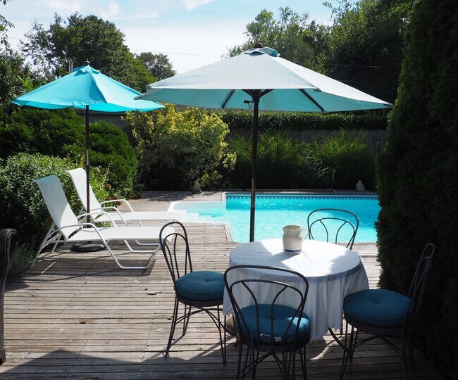 40 Maidstone Ave in East Hampton, NY - Building Photo - Building Photo