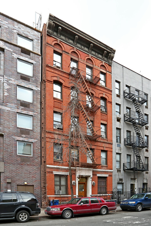 211 East 11th Street in New York, NY - Building Photo