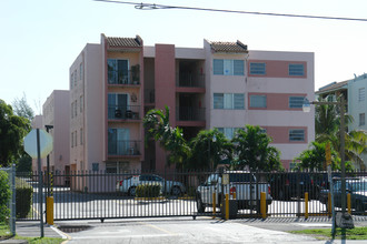 72nd Avenue Apartments in Miami, FL - Building Photo - Building Photo