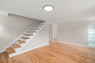 157 Lake Ave in Worcester, MA - Building Photo - Building Photo