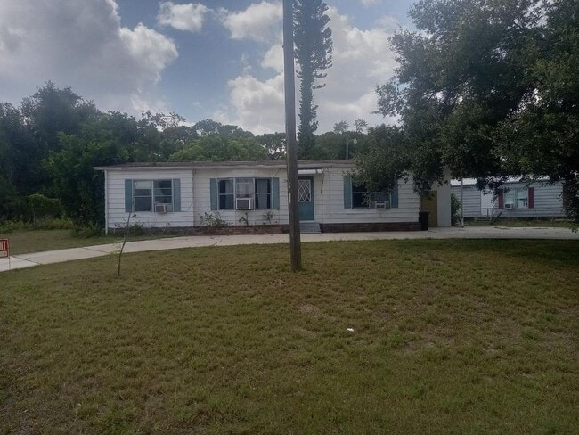 property at 7566 Peyraud Dr