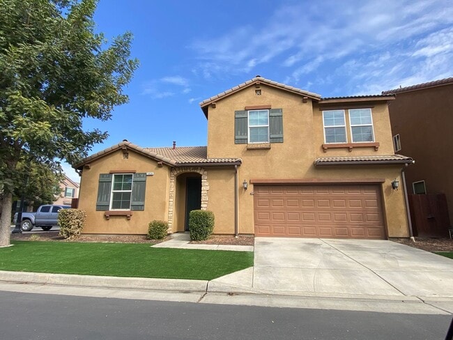 property at 1826 W Van Gogh