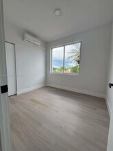 2425 SW 6th St in Miami, FL - Building Photo - Building Photo