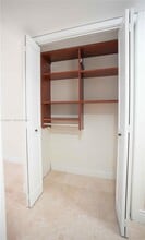 6039 Collins Ave, Unit 503 in Miami Beach, FL - Building Photo - Building Photo