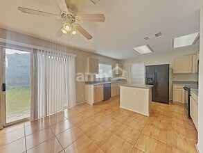 10832 Otter Pass in San Antonio, TX - Building Photo - Building Photo