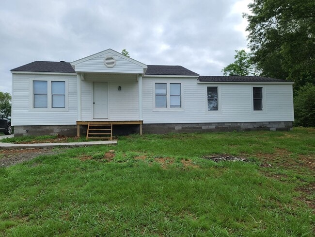 property at 303 SE 4th St