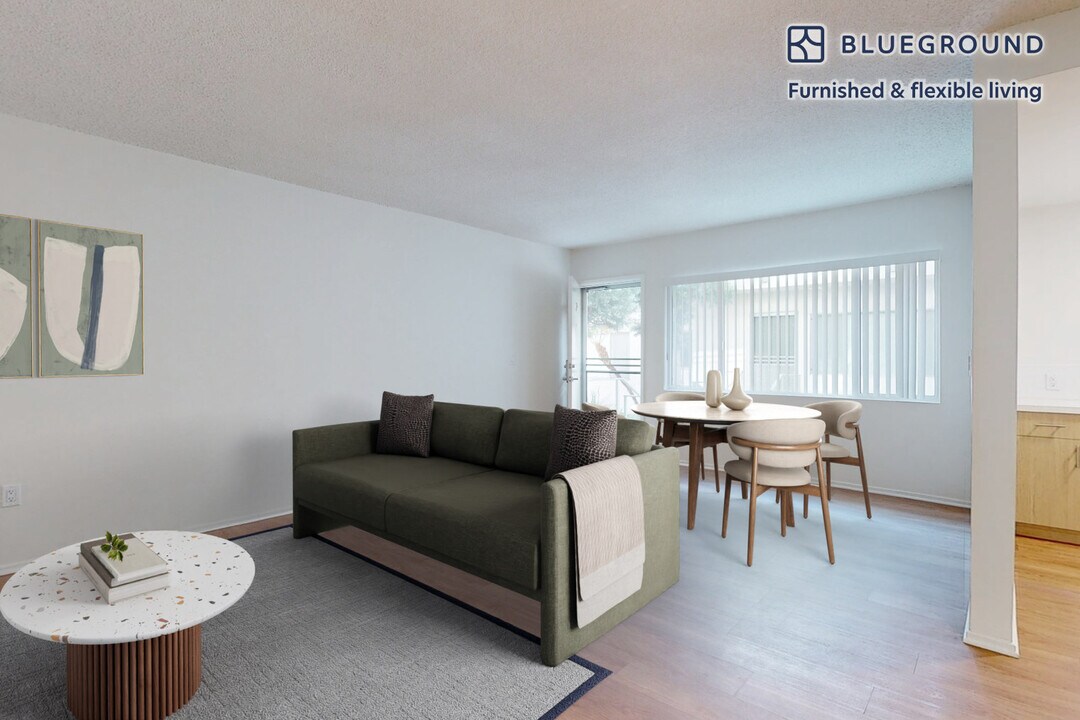 12017 Goshen Ave in Los Angeles, CA - Building Photo