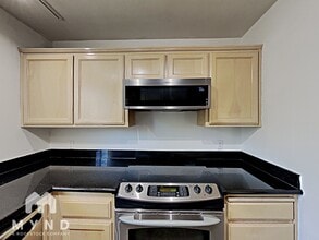 690 Applause Pl in San Jose, CA - Building Photo - Building Photo