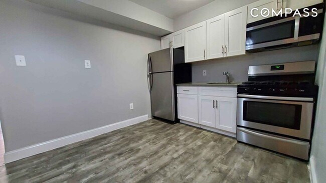 364 Huntington Ave-Unit -LL in Bronx, NY - Building Photo - Building Photo