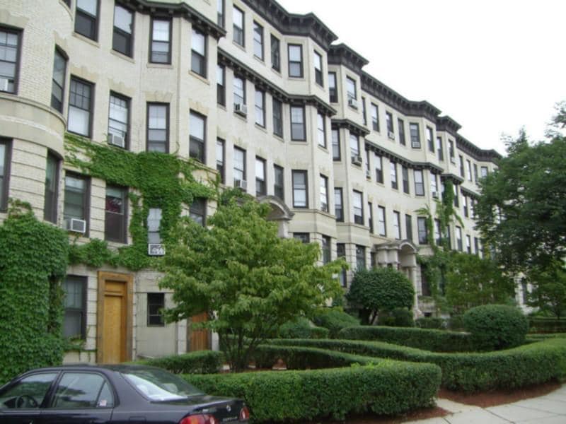 1868 Commonwealth Ave, Unit 5Q in Boston, MA - Foto de edificio