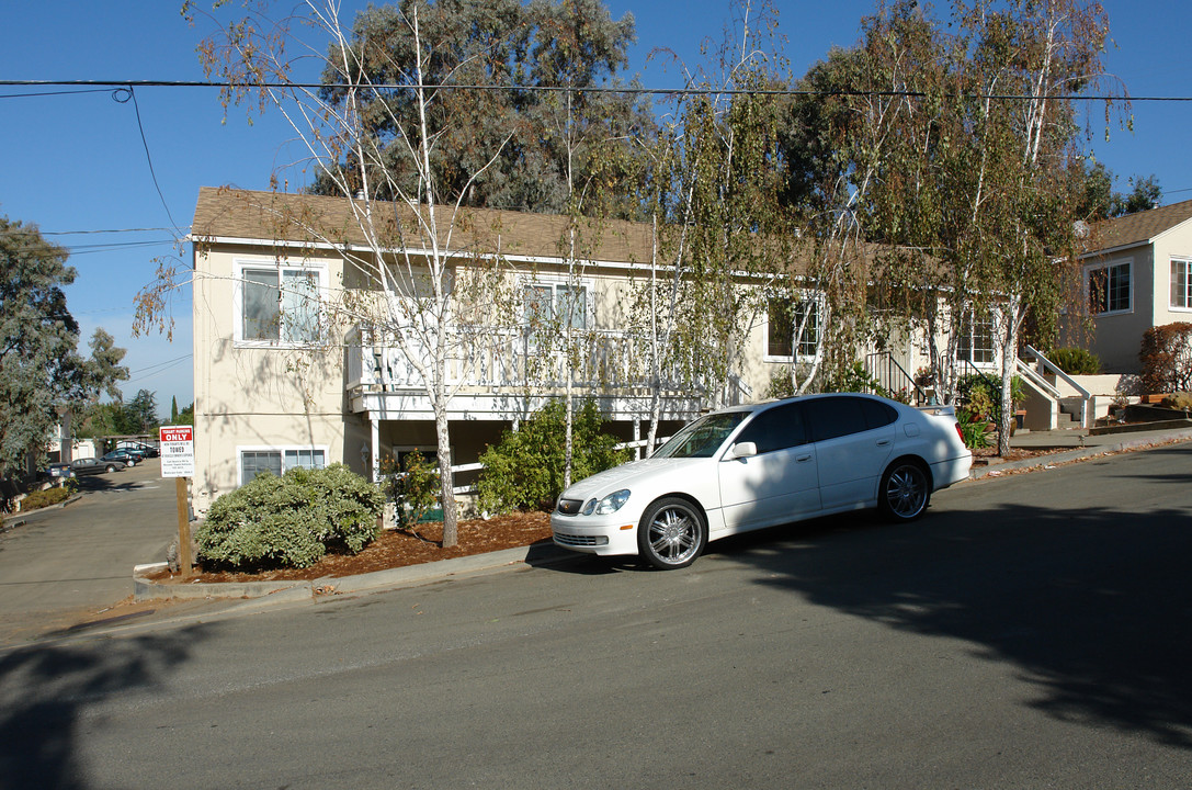 1323 E 7th St in Benicia, CA - Building Photo