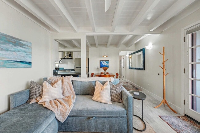 2612 Bayside Ln, Unit ID1301071P in San Diego, CA - Building Photo - Building Photo