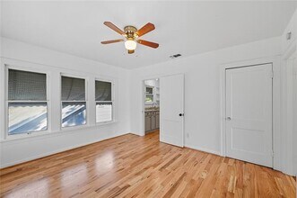 800 W Lowden St in Fort Worth, TX - Building Photo - Building Photo