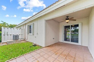 11424 SW 17th Ct in Miramar, FL - Building Photo - Building Photo