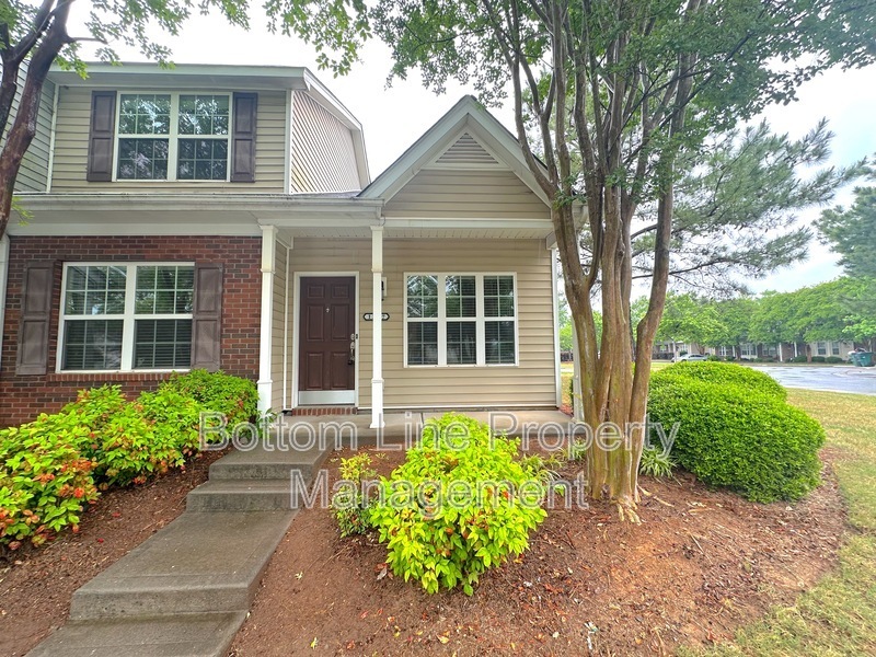 1367 Killashee Ct in Charlotte, NC - Building Photo