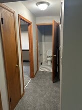 1618 Maxen Dr, Unit 1618 in Akron, OH - Foto de edificio - Building Photo