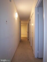 5300 Holmes Run Pkwy in Alexandria, VA - Foto de edificio - Building Photo