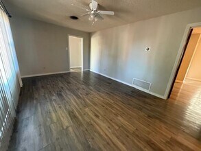 2125 Cedar Crest Dr in Abilene, TX - Building Photo - Building Photo