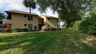 3831 Cocoplum Cir in Coconut Creek, FL - Building Photo - Building Photo