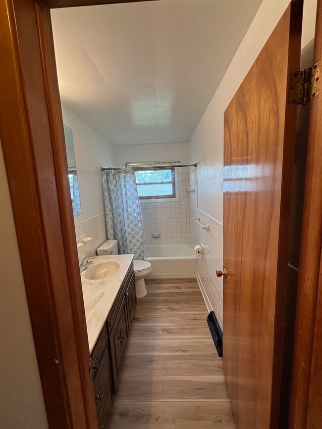 property at 1739 W 21st St