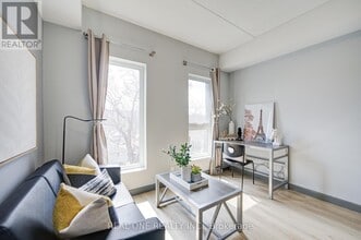 77-477 Leland St in Hamilton, ON - Building Photo - Building Photo