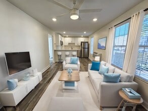 The Terrace Apartments in Wilmington, NC - Building Photo - Building Photo