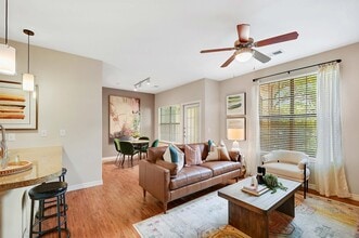 Greenhaven Apartments in McKinney, TX - Foto de edificio - Building Photo