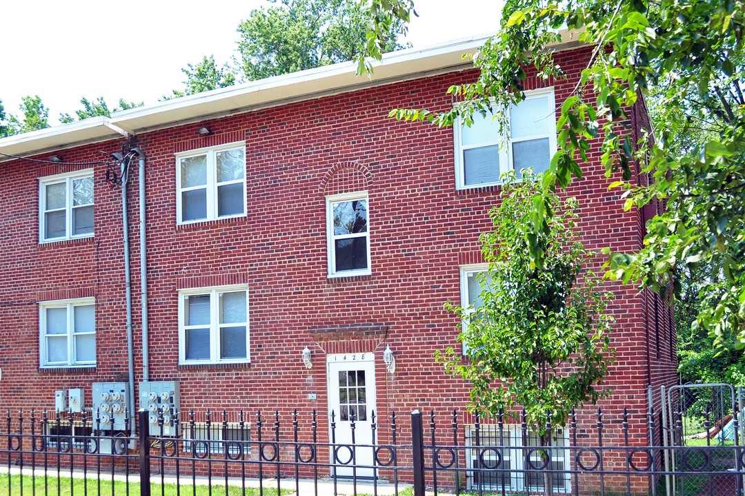 1428 Eastern Ave NE in Washington, DC - Building Photo