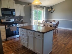 11732 Barkton Dr in Holland, MI - Building Photo - Building Photo