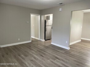 6928 Goldilocks Ln in Jacksonville, FL - Building Photo - Building Photo