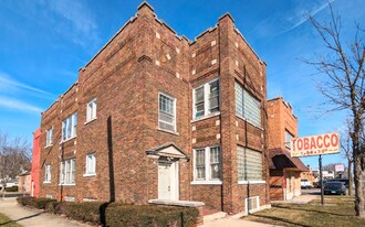 827 W Jefferson St in Joliet, IL - Building Photo