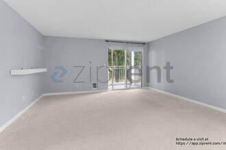 9917 Holly Dr in Everett, WA - Building Photo - Building Photo