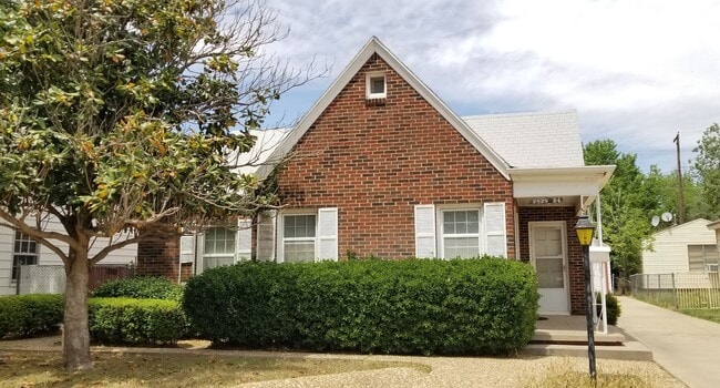 2828 24th St in Lubbock, TX - Building Photo - Building Photo