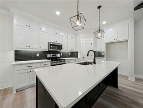 18 Hillswick Dr in Bella Vista, AR - Building Photo - Building Photo