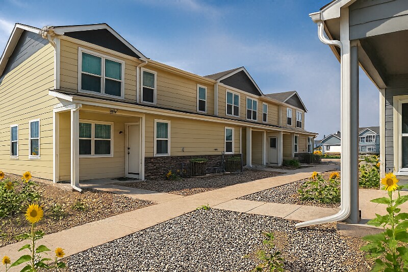362 S 4th Ct in Deer Trail, CO - Building Photo