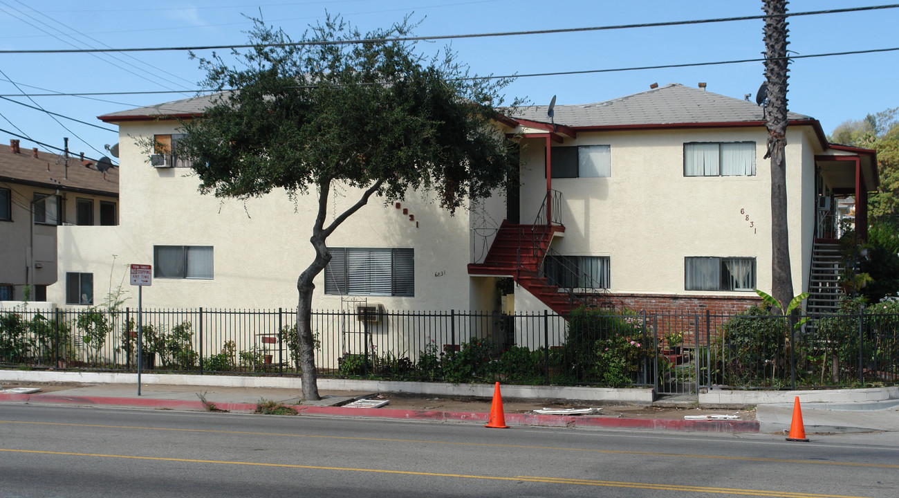 6831 Figueroa St in Los Angeles, CA - Building Photo