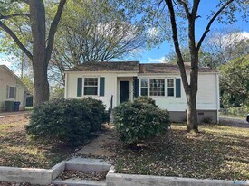 803 Fairway Dr NW in Huntsville, AL - Building Photo