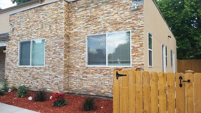 1959 S Kearney Way in Denver, CO - Building Photo - Building Photo