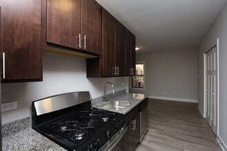 716 W Brompton Ave in Chicago, IL - Building Photo - Building Photo