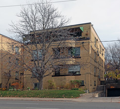 937 Avenue Rd in Toronto, ON - Building Photo - Primary Photo