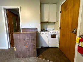 1517 W Main St in Muncie, IN - Building Photo