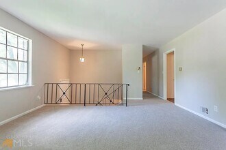 5545 Sturbridge Way in College Park, GA - Building Photo - Building Photo