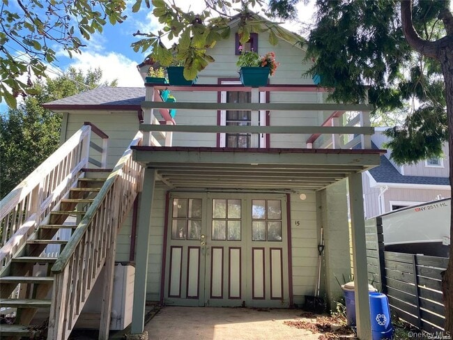 property at 15 King Rd