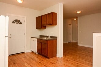 6265 W Cornelia Ave in Chicago, IL - Building Photo - Building Photo